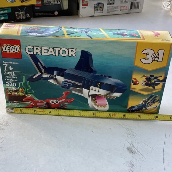 Lego Creator 3-In-1 Deep Sea Creatures Shark Crab Submarine 31088 New Sealed - Picture 9 of 10